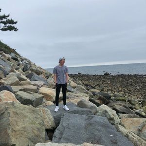 Meet your Posher, Todd